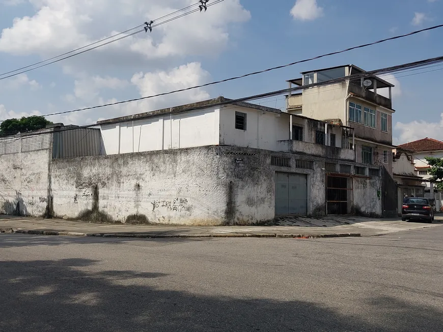 Foto 1 de Galpão/Depósito/Armazém com 4 Quartos à venda, 400m² em Irajá, Rio de Janeiro