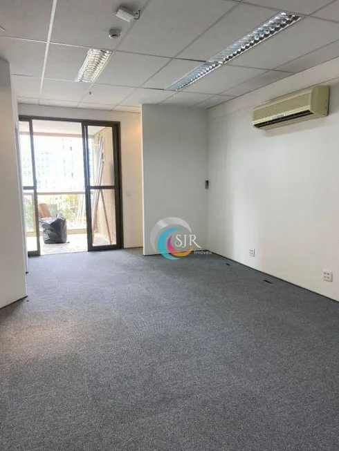 Foto 1 de Sala Comercial para alugar, 101m² em Vila Olímpia, São Paulo