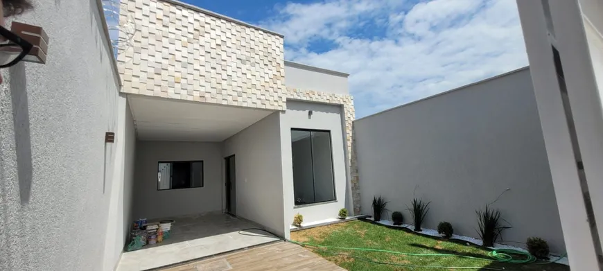 Foto 1 de Casa com 3 Quartos à venda, 120m² em Setor Sevene, Goiânia