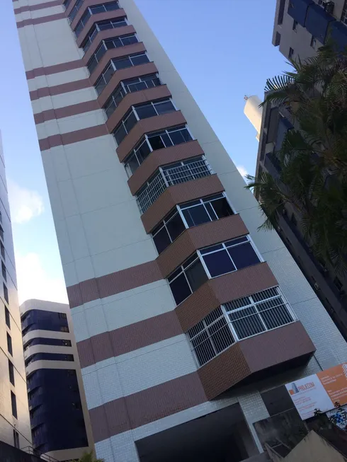 Foto 1 de Apartamento com 4 Quartos à venda, 160m² em Espinheiro, Recife