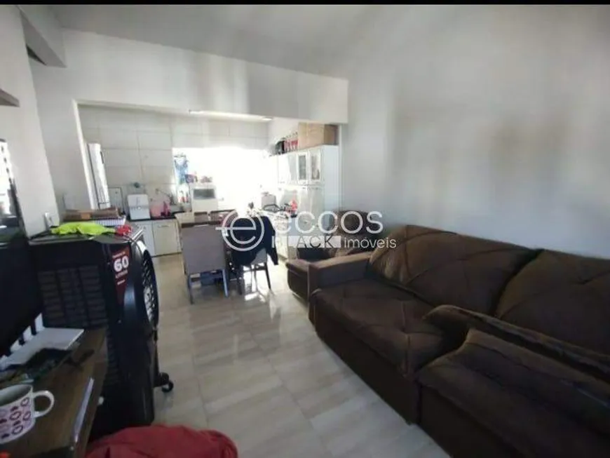 Foto 1 de Apartamento com 3 Quartos à venda, 84m² em Lidice, Uberlândia