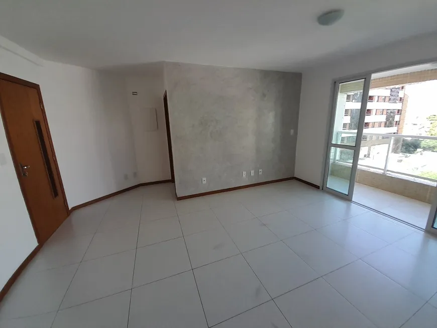 Foto 1 de Apartamento com 2 Quartos à venda, 77m² em Jardim Aeroporto, Lauro de Freitas