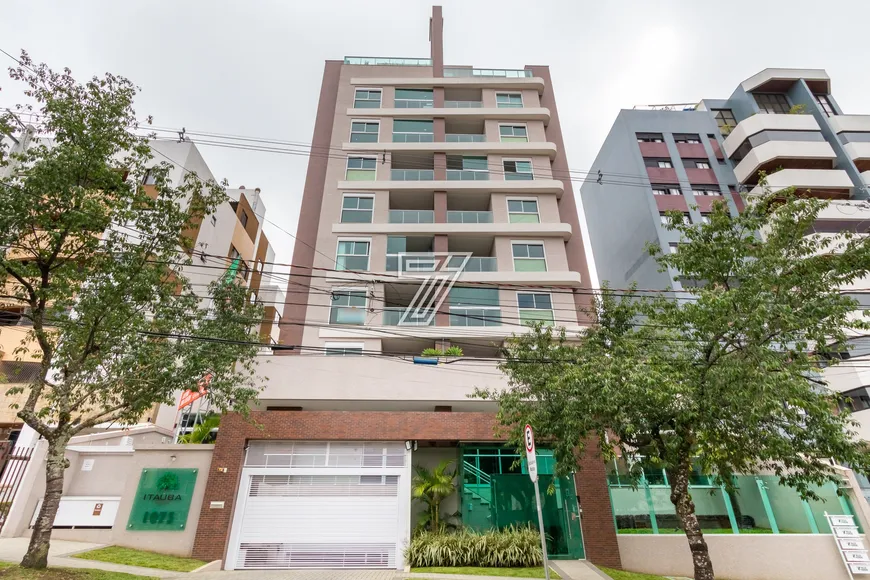 Foto 1 de Apartamento com 3 Quartos à venda, 140m² em Centro, Curitiba