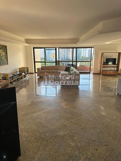 Foto 1 de Apartamento com 4 Quartos à venda, 300m² em Jaqueira, Recife