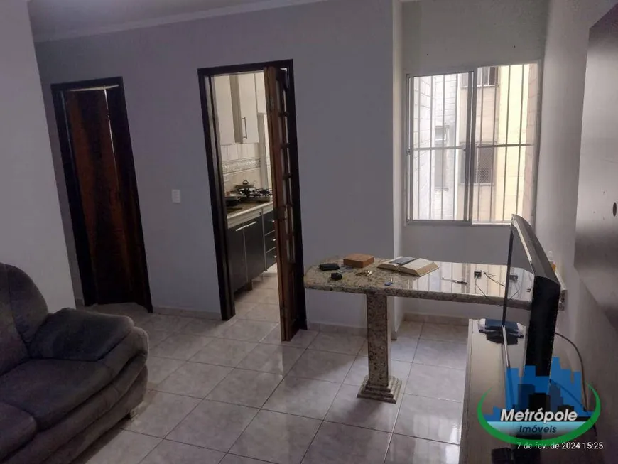 Foto 1 de Apartamento com 2 Quartos à venda, 52m² em Vila Rio de Janeiro, Guarulhos