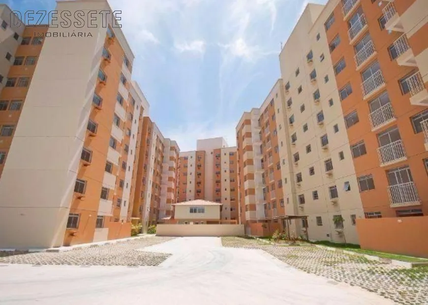 Foto 1 de Apartamento com 3 Quartos para alugar, 65m² em Estrada do Coco, Lauro de Freitas
