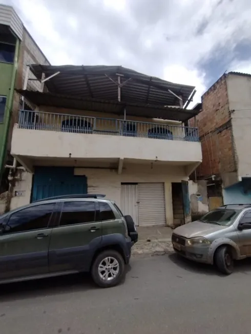 Foto 1 de Casa com 2 Quartos à venda, 400m² em São Sebastião, Contagem