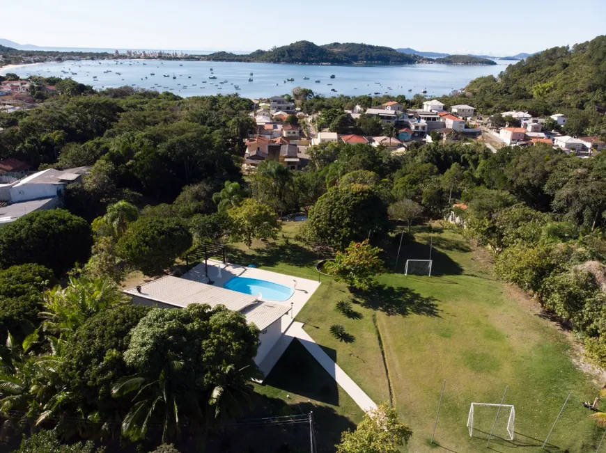 Foto 1 de Lote/Terreno com 1 Quarto à venda, 8900m² em Fazenda da Armacao, Governador Celso Ramos