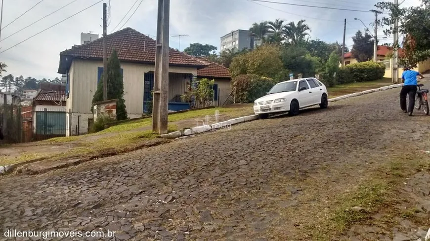 Foto 1 de Lote/Terreno à venda, 427m² em Ouro Branco, Novo Hamburgo