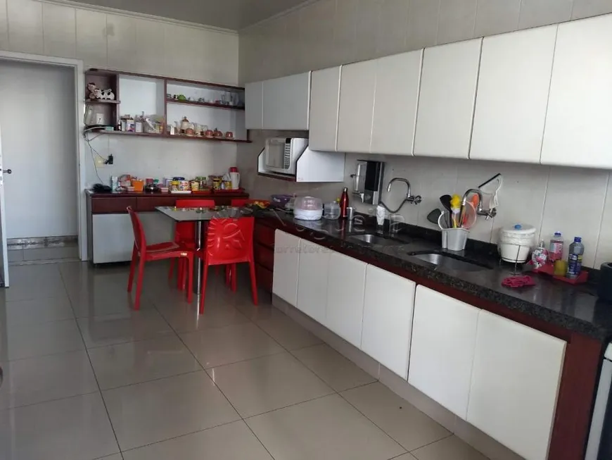 Foto 1 de Apartamento com 4 Quartos à venda, 235m² em Graças, Recife