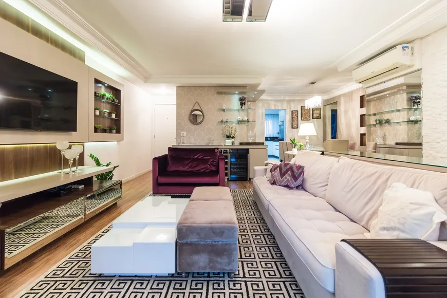 Foto 1 de Apartamento com 3 Quartos à venda, 160m² em Água Verde, Curitiba