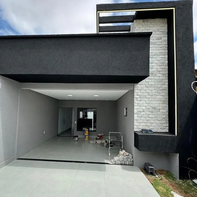 Foto 1 de Casa com 3 Quartos à venda, 180m² em Conceição, Feira de Santana