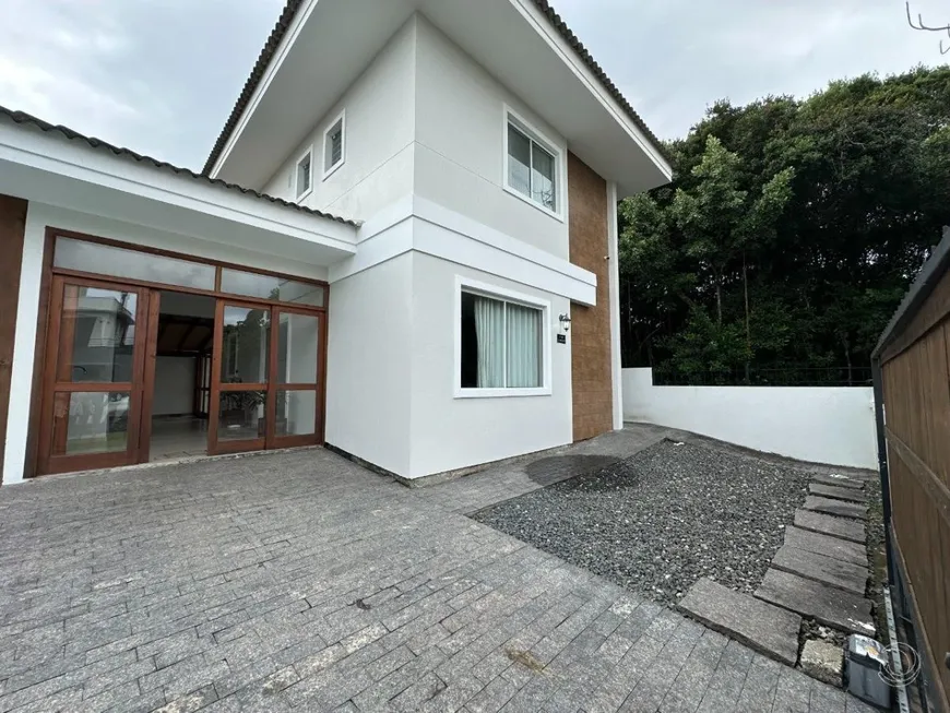 Foto 1 de Casa com 3 Quartos à venda, 121m² em Campeche, Florianópolis