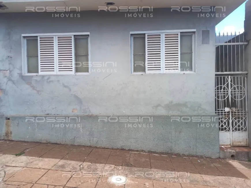 Foto 1 de Casa com 2 Quartos à venda, 70m² em Vila Seixas, Ribeirão Preto