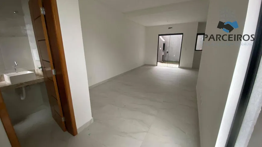 Foto 1 de Sobrado com 3 Quartos à venda, 175m² em Fanny, Curitiba