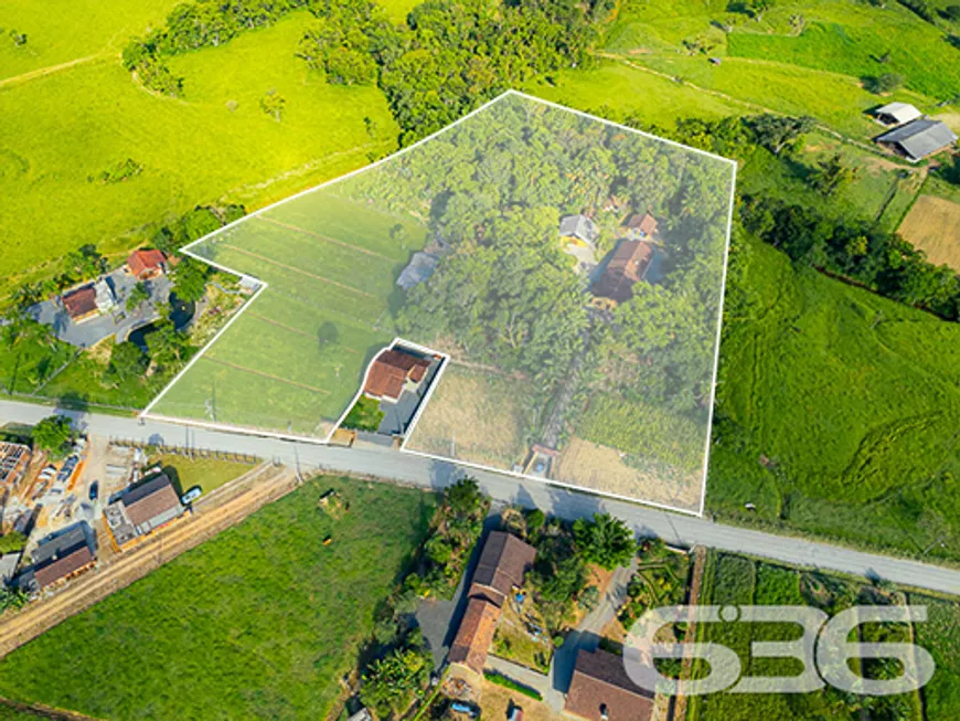 Foto 1 de Fazenda/Sítio com 4 Quartos à venda, 250m² em Rio Bonito, Joinville