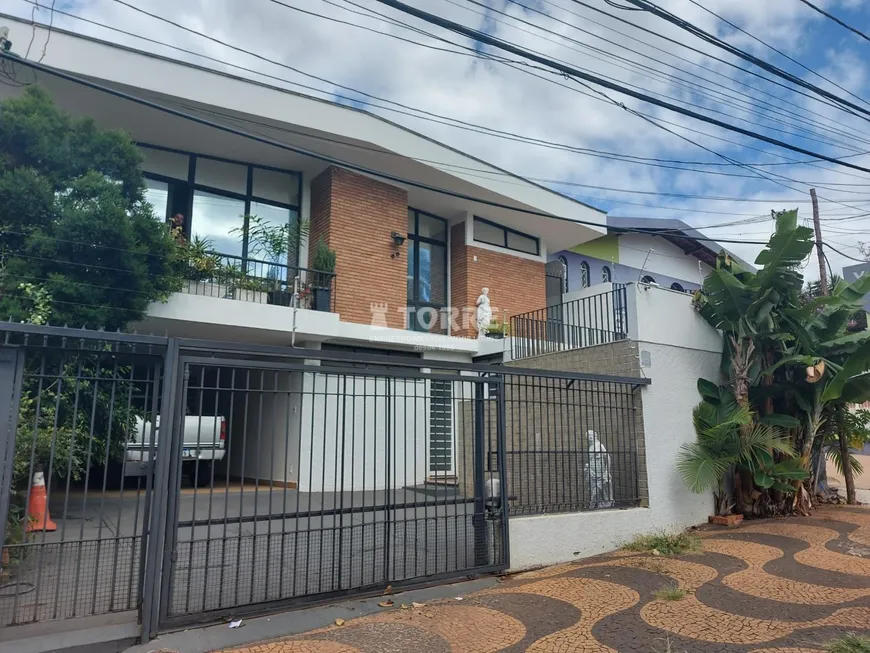 Foto 1 de Sobrado com 3 Quartos à venda, 230m² em Jardim Chapadão, Campinas