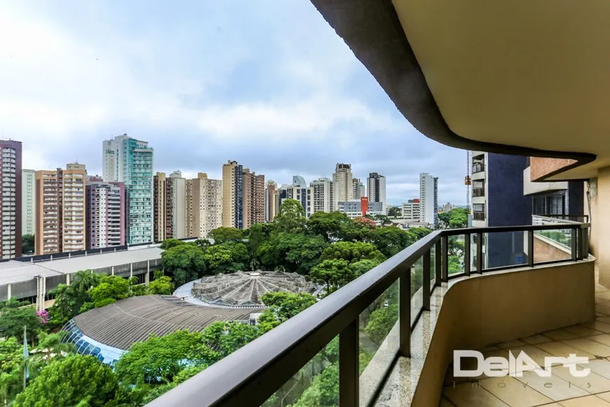 Foto 1 de Apartamento com 4 Quartos à venda, 203m² em Água Verde, Curitiba