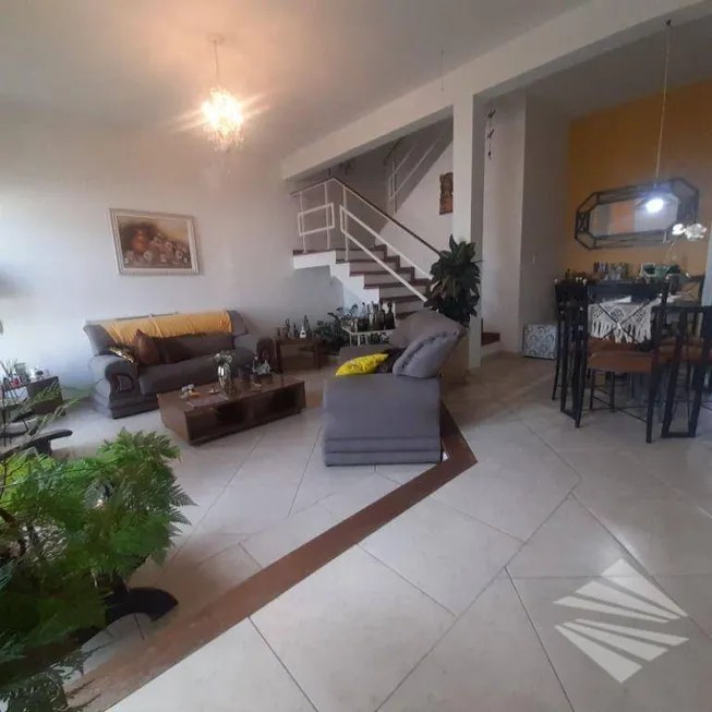 Foto 1 de Casa de Condomínio com 3 Quartos à venda, 253m² em Jardim Independência, Taubaté