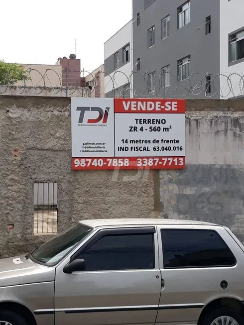 Foto 1 de Lote/Terreno à venda, 560m² em Água Verde, Curitiba