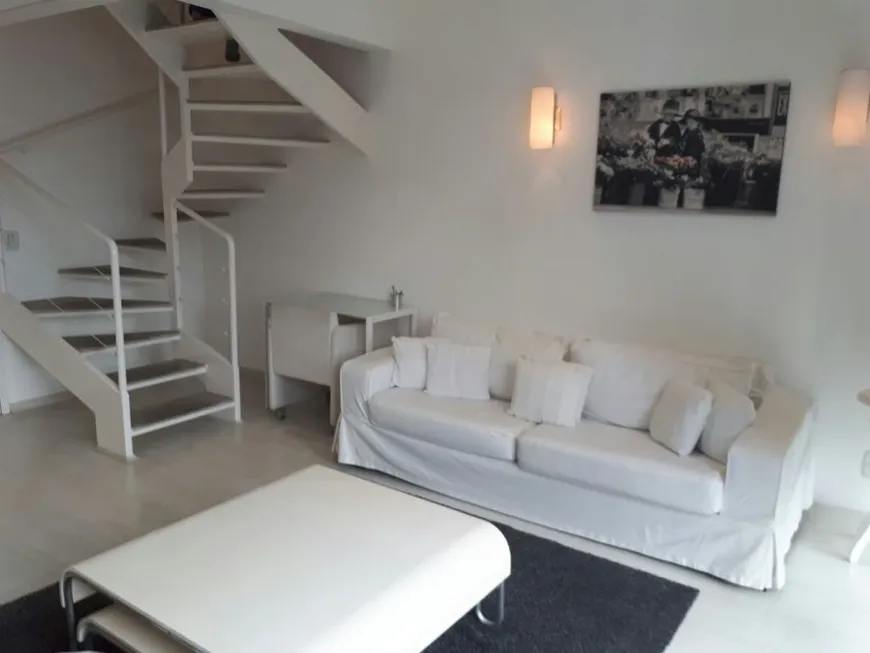 Foto 1 de Flat com 1 Quarto para alugar, 45m² em Vila Olímpia, São Paulo