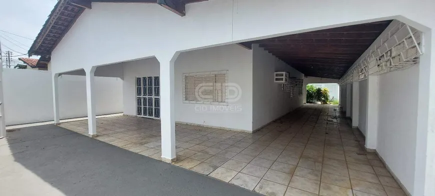 Foto 1 de Casa com 4 Quartos à venda, 224m² em Dom Aquino, Cuiabá