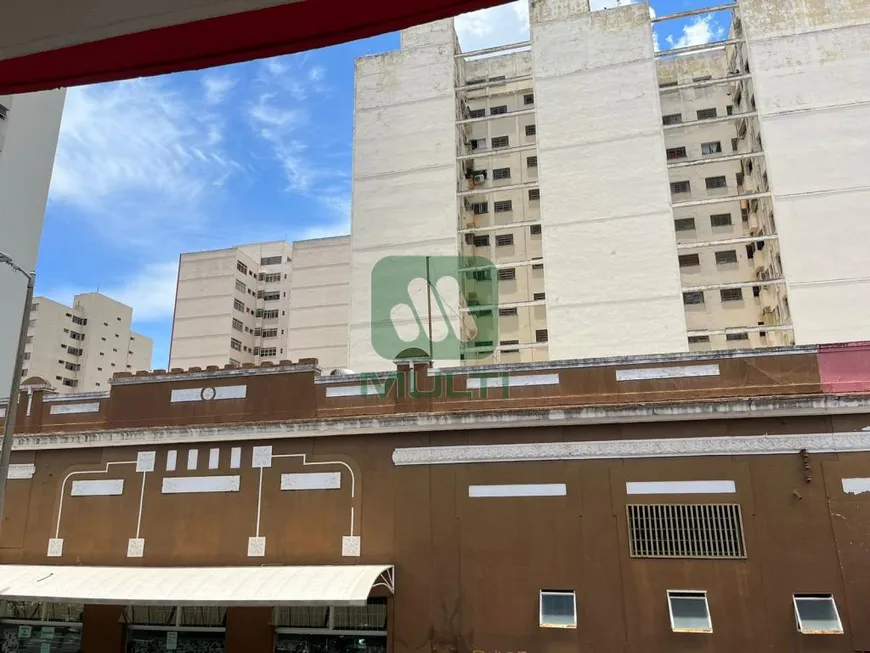 Foto 1 de Apartamento com 4 Quartos para alugar, 150m² em Centro, Uberlândia