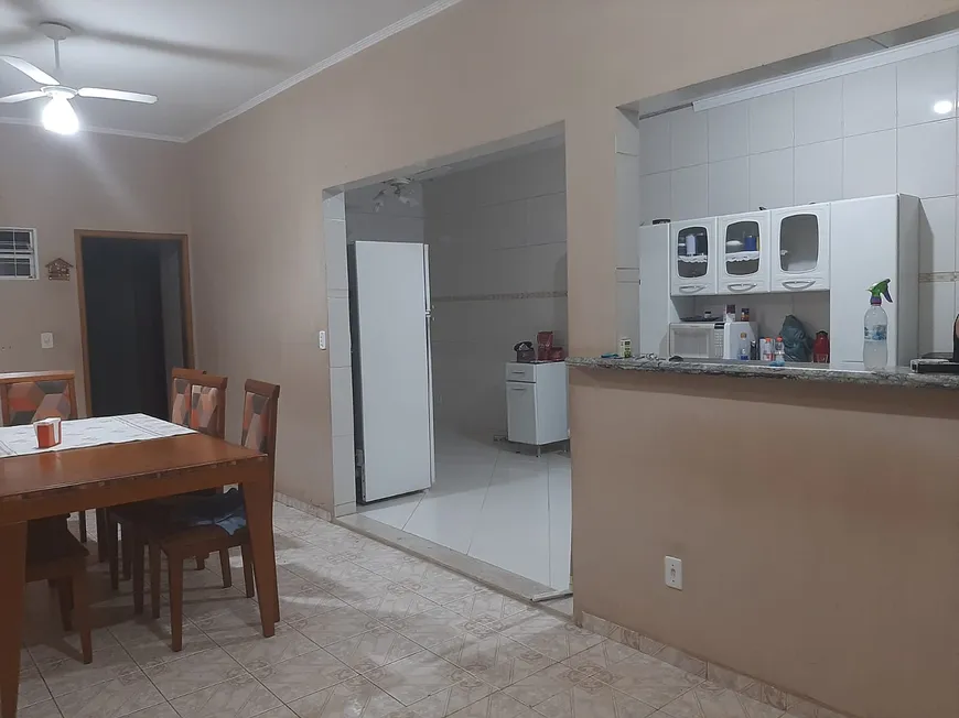 Foto 1 de Sobrado com 3 Quartos à venda, 270m² em Vila Anchieta, São José do Rio Preto
