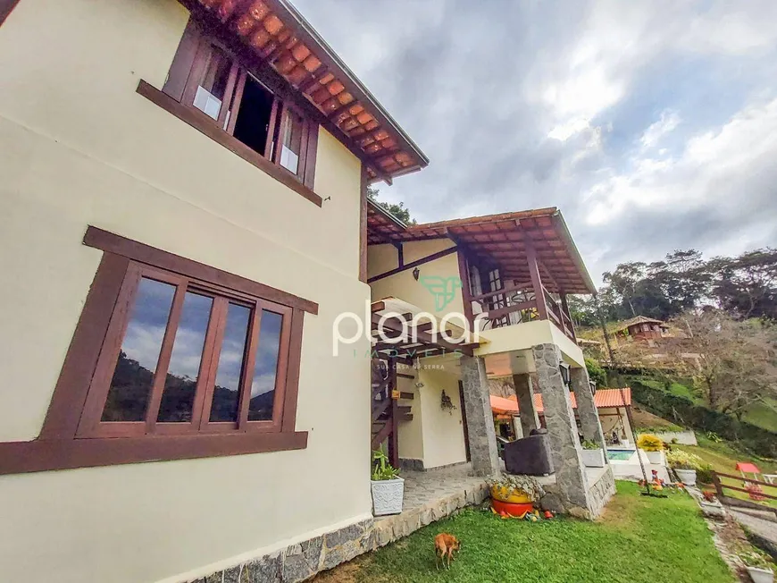 Foto 1 de Casa de Condomínio com 4 Quartos à venda, 335m² em Itaipava, Petrópolis