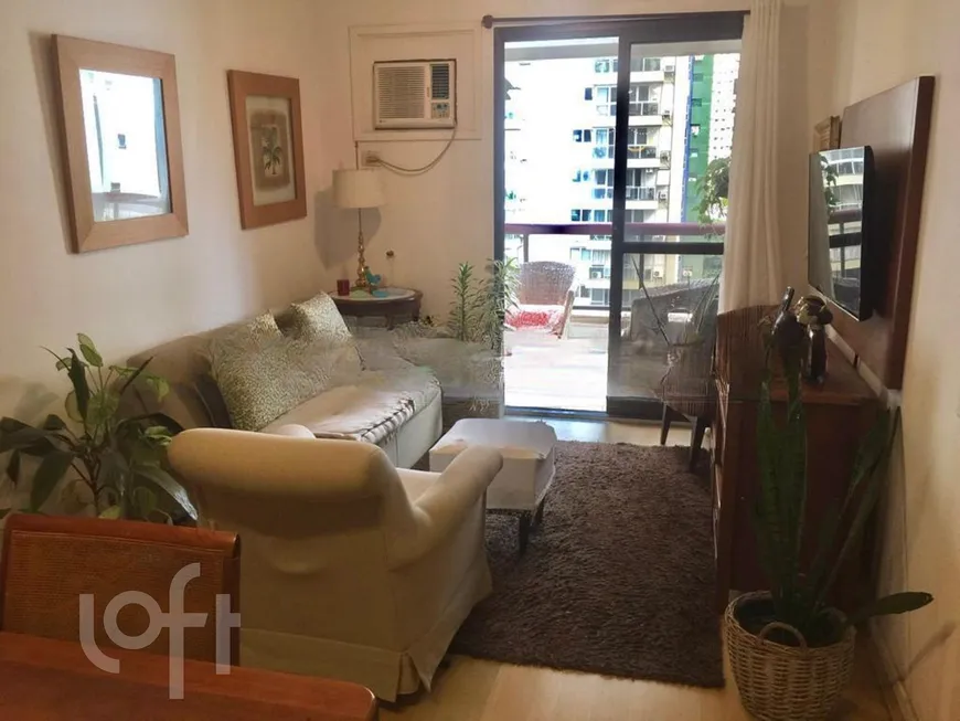 Foto 1 de Apartamento com 2 Quartos à venda, 67m² em Barra da Tijuca, Rio de Janeiro