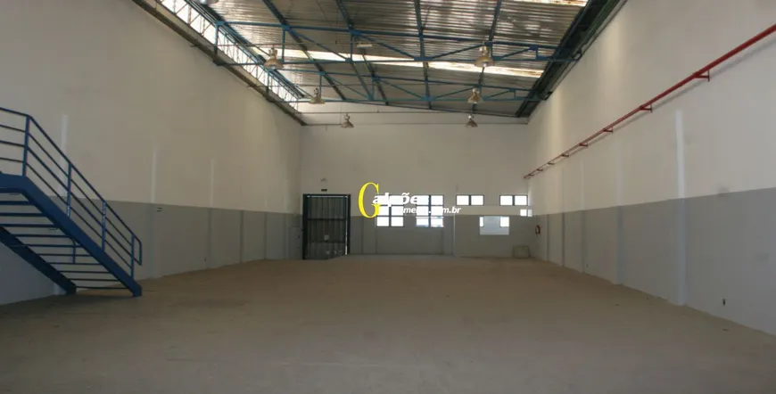 Foto 1 de Galpão/Depósito/Armazém para alugar, 750m² em Tamboré, Barueri