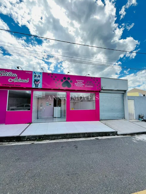 Foto 1 de Casa com 2 Quartos à venda, 80m² em Três Poços, Volta Redonda