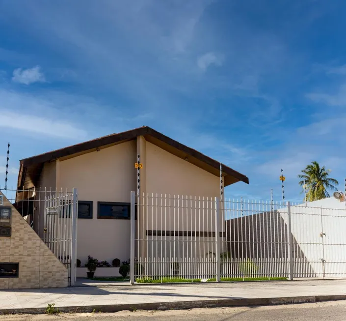 Foto 1 de Casa com 1 Quarto à venda, 151m² em Santa Mônica, Feira de Santana