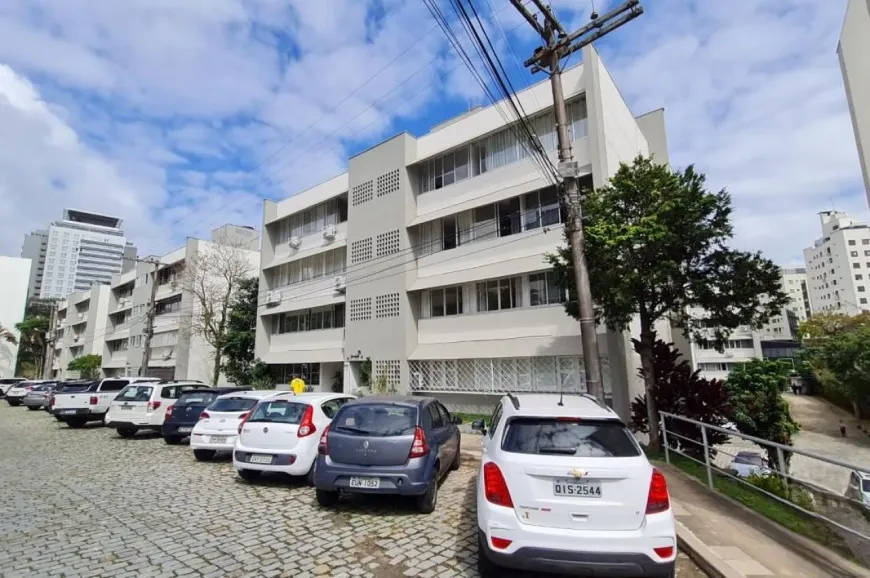 Foto 1 de Apartamento com 2 Quartos para alugar, 61m² em Centro, Florianópolis