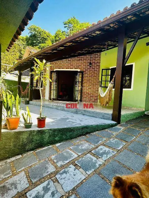 Foto 1 de Casa de Condomínio com 4 Quartos à venda, 220m² em Matapaca, Niterói