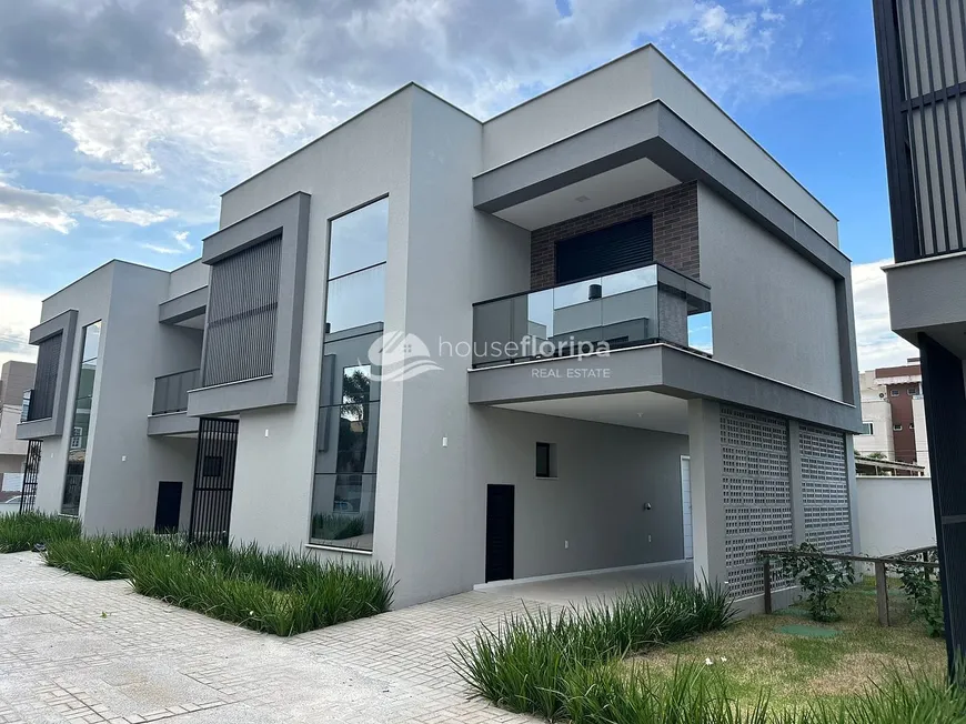 Foto 1 de Casa com 3 Quartos à venda, 160m² em Campeche, Florianópolis