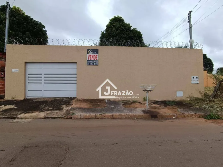 Foto 1 de Casa com 3 Quartos à venda, 180m² em Jardim Real, Goiânia