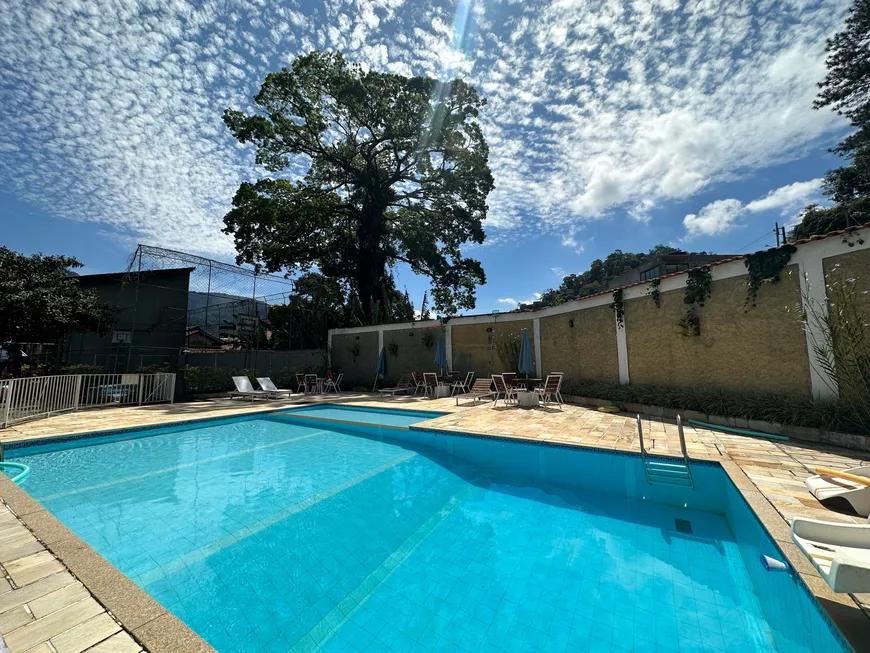 Foto 1 de Casa de Condomínio com 3 Quartos à venda, 150m² em Alto, Teresópolis