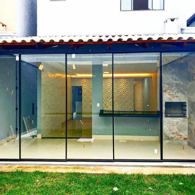 Foto 1 de Casa com 4 Quartos à venda, 215m² em Jardim Planalto, Goiânia