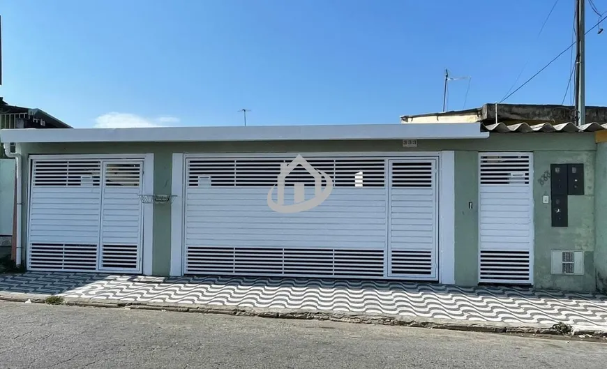 Foto 1 de Casa com 3 Quartos à venda, 250m² em Jardim Nisalves, Itapecerica da Serra
