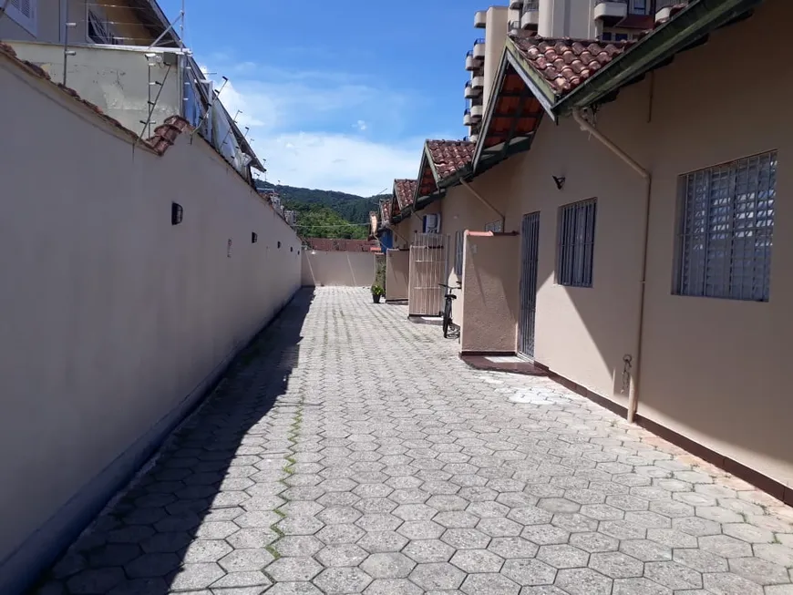 Foto 1 de Casa com 4 Quartos à venda, 50m² em Martim de Sa, Caraguatatuba