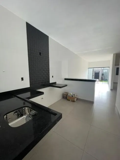 Foto 1 de Casa com 3 Quartos à venda, 95m² em Novo Mundo, Uberlândia