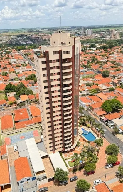 Foto 1 de Apartamento com 3 Quartos à venda, 193m² em Centro, Araraquara