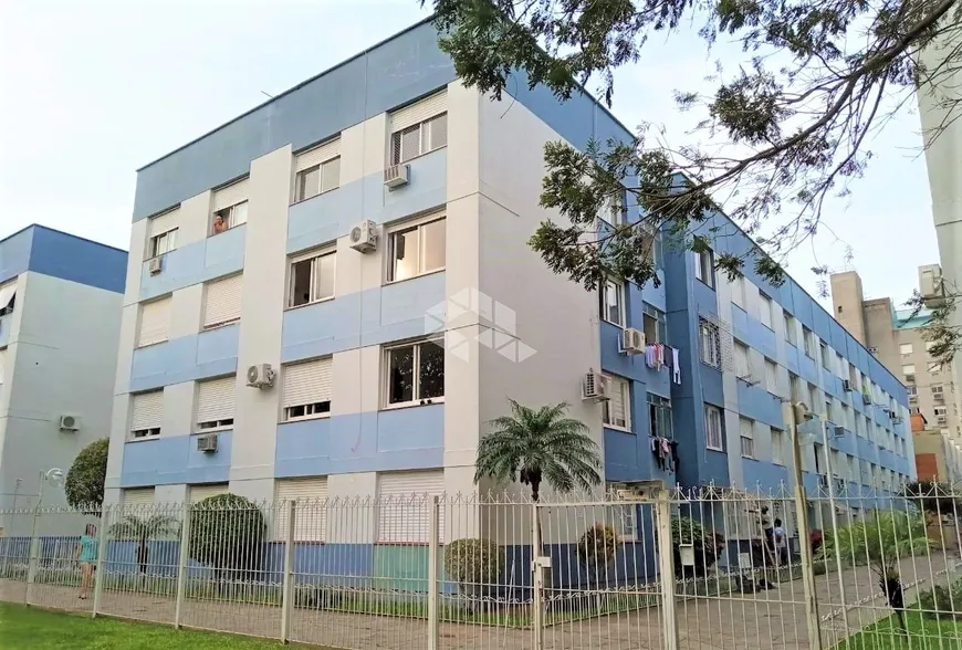 Foto 1 de Apartamento com 1 Quarto à venda, 42m² em Vila Ipiranga, Porto Alegre