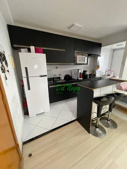 Foto 1 de Apartamento com 2 Quartos à venda, 60m² em Granja Viana, Carapicuíba