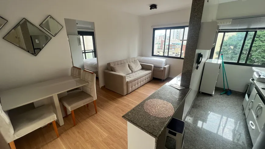 Foto 1 de Apartamento com 1 Quarto à venda, 40m² em Vila Nova Conceição, São Paulo