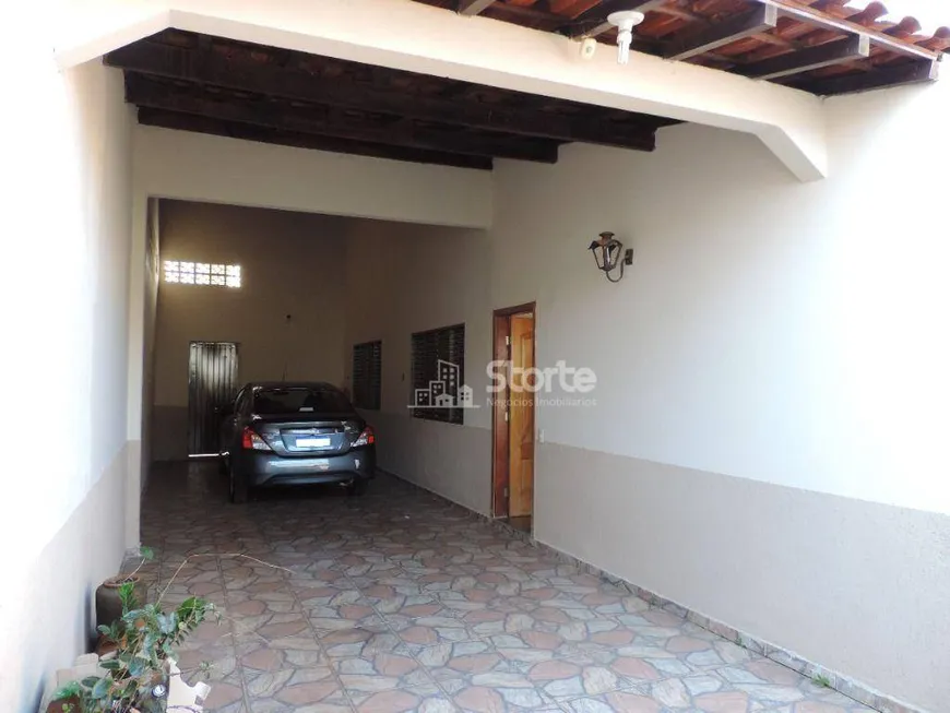 Foto 1 de Casa com 6 Quartos à venda, 310m² em Umuarama, Uberlândia