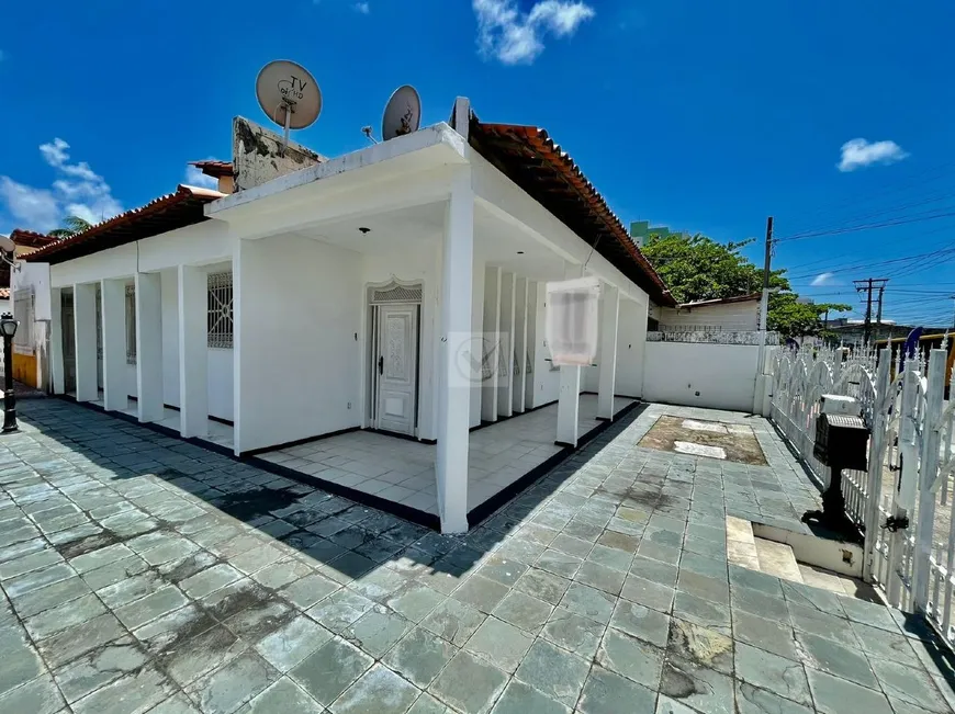 Foto 1 de Casa com 3 Quartos à venda, 262m² em Grageru, Aracaju