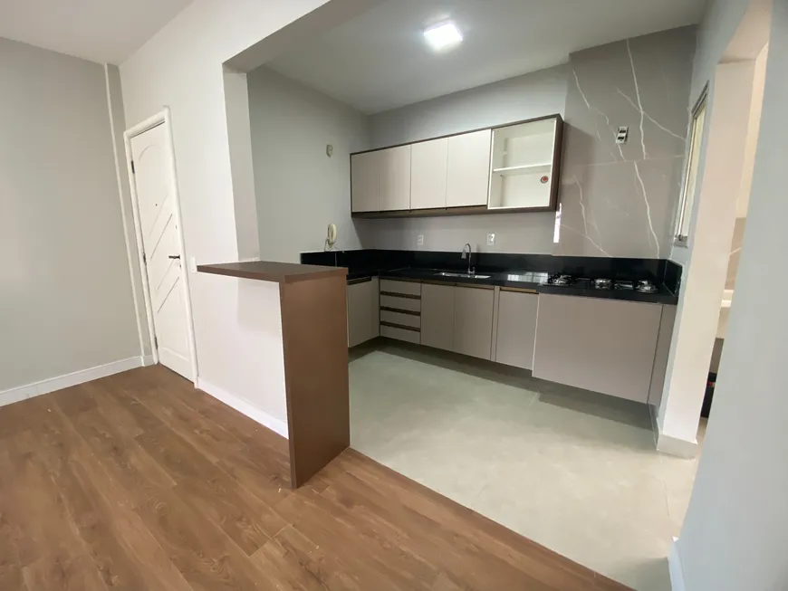Foto 1 de Apartamento com 2 Quartos à venda, 90m² em Praia do Canto, Vitória
