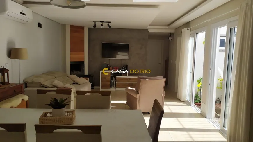 Foto 1 de Casa com 3 Quartos à venda, 166m² em Hípica, Porto Alegre